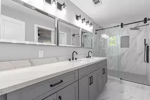 10615 Piping Rock Ln, Houston, TX 77042 - Photo 29