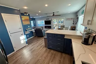 16719 Tahiti Way, Jamaica Beach, TX 77554 - Photo 15