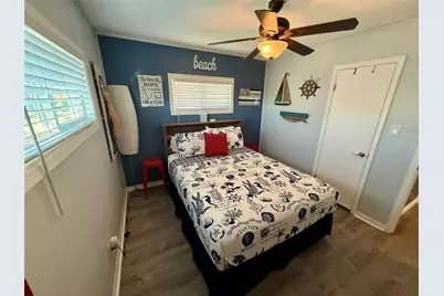 16719 Tahiti Way, Jamaica Beach, TX 77554 - Photo 27