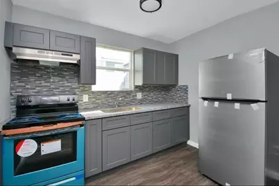 7919 Brays Street #B, Houston, TX 77012 - Photo 3