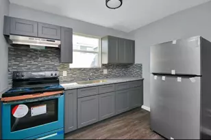 7919 Brays St, Houston, TX 77012 - Photo 3