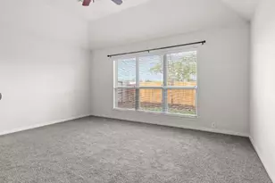 8817 Sunforest Ln, Pearland, TX 77584 - Photo 9