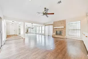 7815 Duffield Ln, Houston, TX 77071 - Photo 11