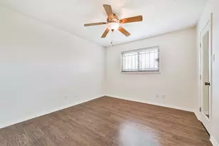 7815 Duffield Ln, Houston, TX 77071 - Photo 23