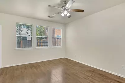 39 Camellia Grove Circle, The Woodlands, TX 77382 - Photo 13