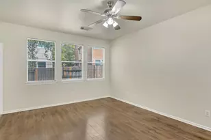 39 Camellia Grove Circle, The Woodlands, TX 77382 - Photo 13