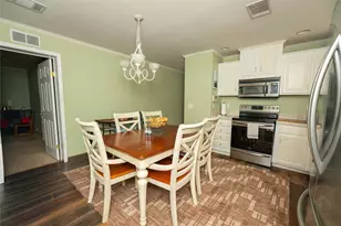 10130 Summerberry Ln, Tomball, TX 77375 - Photo 9