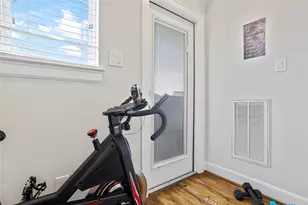 317 Eado Park Cir, Houston, TX 77020 - Photo 35