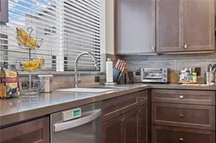 317 Eado Park Cir, Houston, TX 77020 - Photo 21