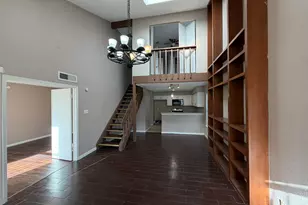 6327 Cattails Ln, Houston, TX 77035 - Photo 3