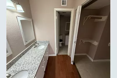 6327 Cattails Lane, Houston, TX 77035 - Photo 11