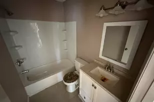 6327 Cattails Ln, Houston, TX 77035 - Photo 17