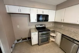 6327 Cattails Ln, Houston, TX 77035 - Photo 5