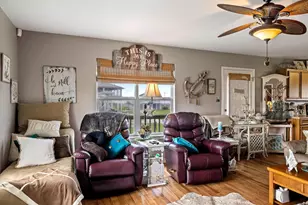 986 Tuna Dr, Crystal Beach, TX 77650 - Photo 7