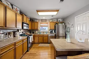 986 Tuna Dr, Crystal Beach, TX 77650 - Photo 9