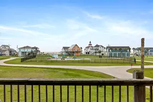 986 Tuna Dr, Crystal Beach, TX 77650 - Photo 5