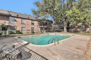 201 W Rosamond St, Houston, TX 77076 - Photo 13