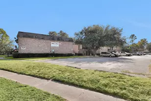 201 W Rosamond St, Houston, TX 77076 - Photo 15