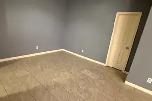 14550 Fonmeadow Dr, Houston, TX 77035 - Photo 9