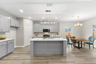 504 W 10th St, Hearne, TX 77859 - Photo 3