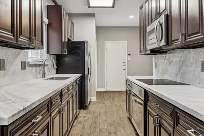 9400 Doliver Drive #60, Houston, TX 77063 - Photo 7