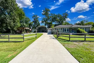 4435 11th St, Bacliff, TX 77518 - Photo 3
