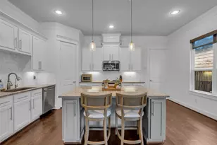 5740 Petty St, Houston, TX 77007 - Photo 9