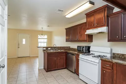 8424 Cannon Street, Houston, TX 77051 - Photo 7