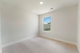 13438 Sun Cay Dr, Houston, TX 77047 - Photo 17