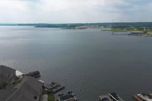 347 Old Aqua Landing E, Conroe, TX 77356 - Photo 7