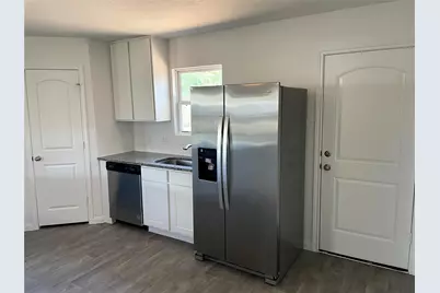 15111 Sorrento Bay Circle Drive, Willis, TX 77318 - Photo 5