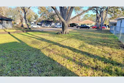 7018 Willowtex Drive, Houston, TX 77396 - Photo 3