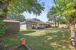 9715 Greenwillow St, Houston, TX 77096 - Photo 29