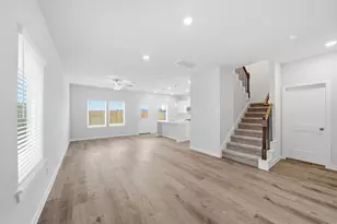 11409 Lucky Fls Dr, Houston, TX 77047 - Photo 7