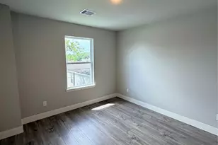 134 Flamingo Bight S, Baytown, TX 77523 - Photo 3
