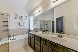 3050 Crape Myrtle Bend Ln, Dickinson, TX 77539 - Photo 15