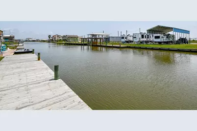 855 County Road 201, Sargent, TX 77414 - Photo 3