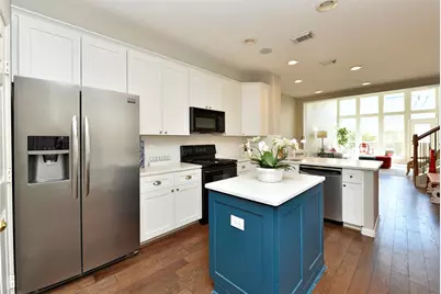 8814 Silent Willow Lane, Sugar Land, TX 77479 - Photo 5