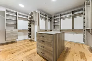 8706 Strongoak Ln., Houston, TX 77055 - Photo 19