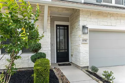 8706 Strongoak Lane, Houston, TX 77055 - Photo 5