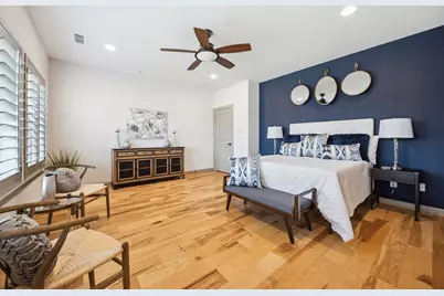 8706 Strongoak Lane, Houston, TX 77055 - Photo 17