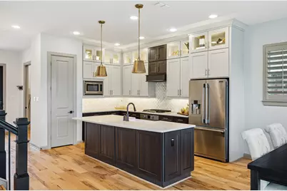 8706 Strongoak Lane, Houston, TX 77055 - Photo 13