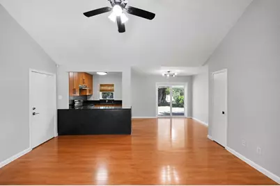 131 Kellyn Oaks Drive, Conroe, TX 77306 - Photo 7