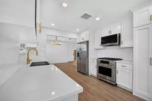 12615 Verdant Brook Dr, Houston, TX 77085 - Photo 13