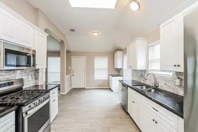 5113 Orange Blossom Court, League City, TX 77573 - Photo 7