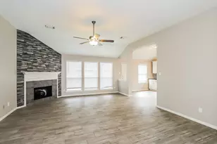 5113 Orange Blossom Ct, League City, TX 77573 - Photo 3