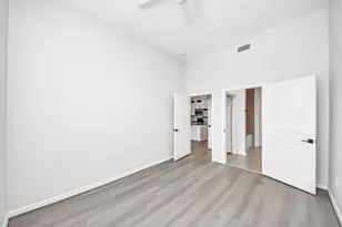 6363 San Felipe St, Houston, TX 77057 - Photo 17