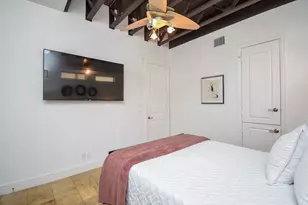 9410 Shady Ln Ct, Houston, TX 77063 - Photo 33