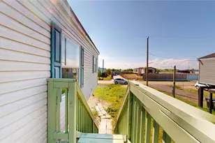 435 16th St, San Leon, TX 77539 - Photo 7