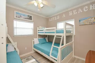 3346 Pirates Cove, Crystal Beach, TX 77650 - Photo 15